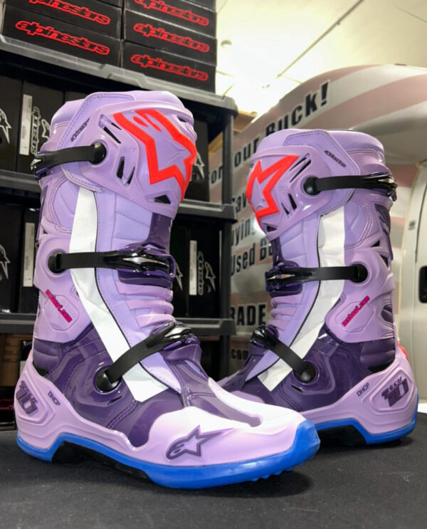 Brand New Tech 10 "Laser" Boot