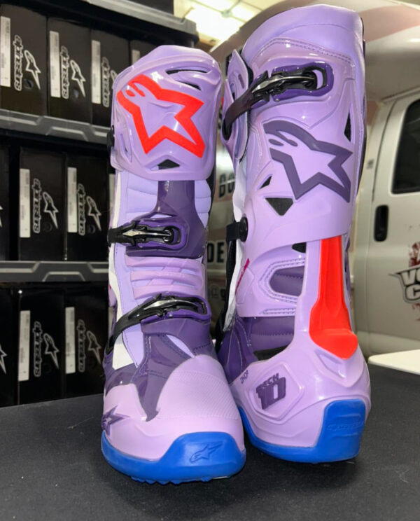 Brand New Tech 10 "Laser" Boot